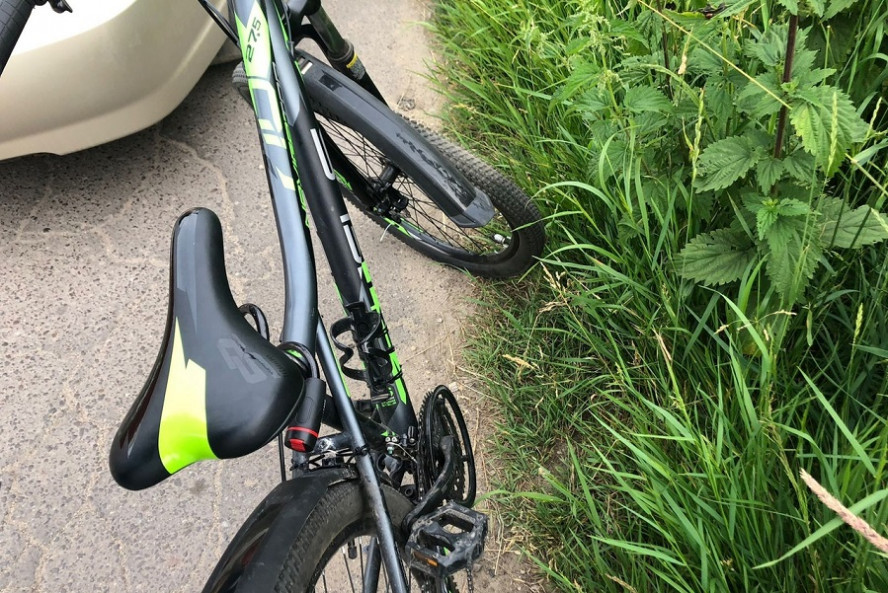 В Тамбовской области под колёса иномарки попал десятилетний велосипедист