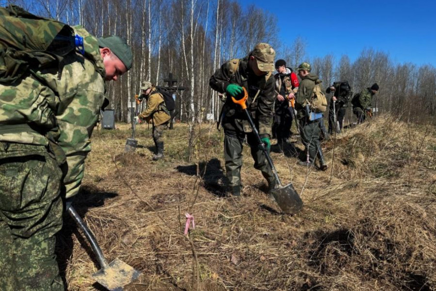 Тамбовские поисковики нашли останки семерых красноармейцев