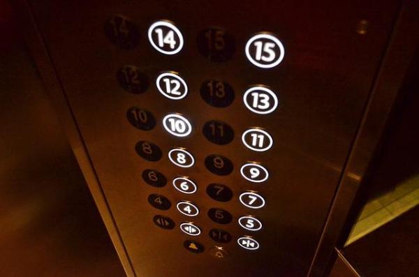 Безопасность лифтов будет контролировать Ростехнадзор