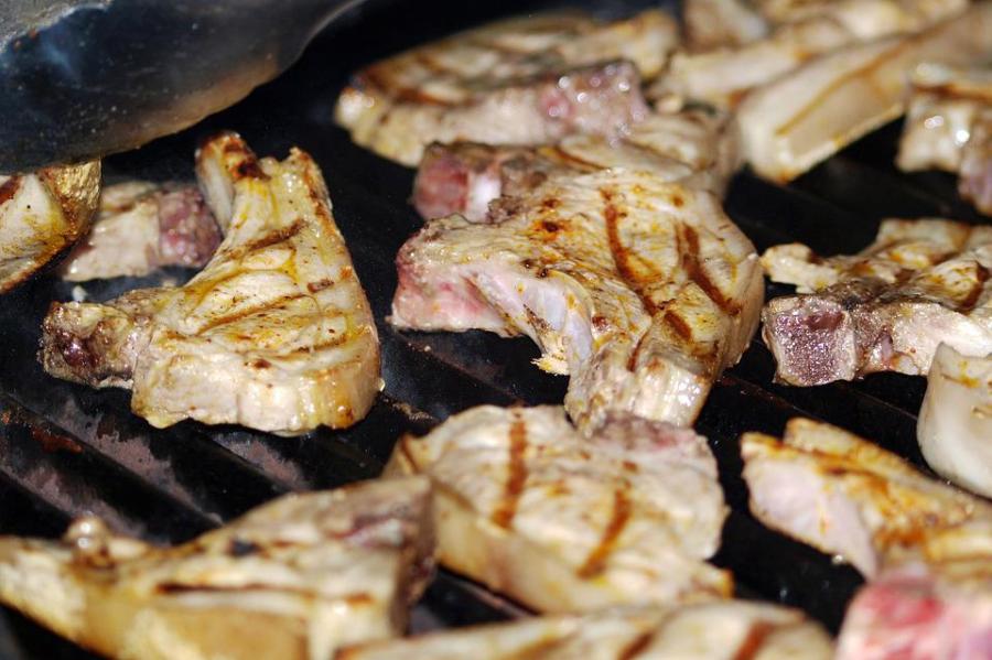В соцучреждения Тамбовской области поставляли полуфабрикаты из неизвестного мяса