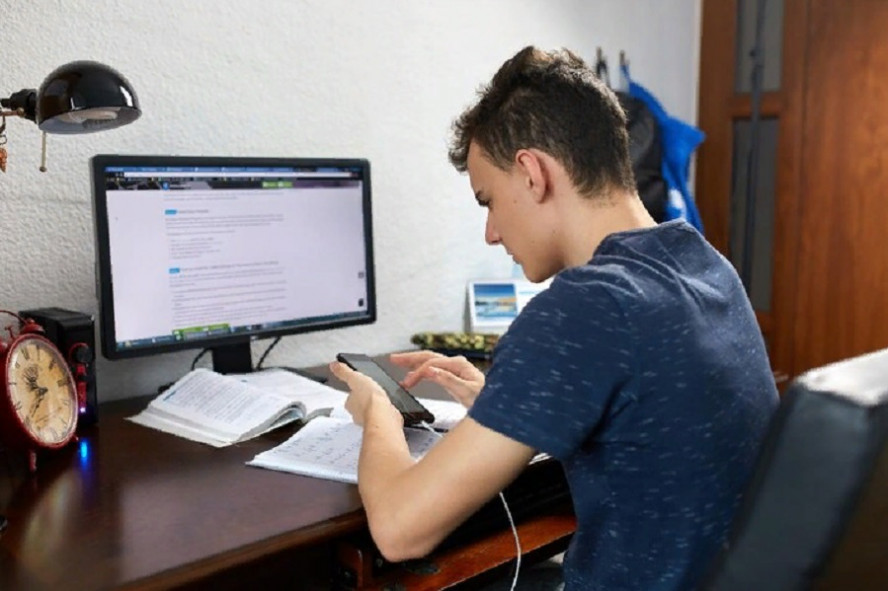 В Госдуму внесли законопроект об упрощении трудоустройства подростков с 14 лет