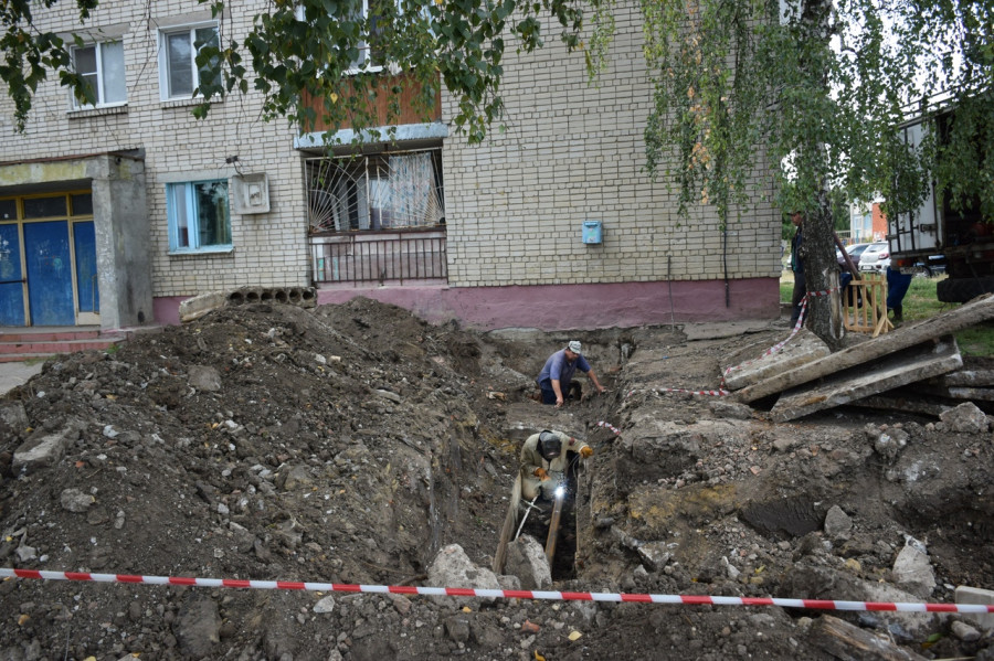 На улице Новикова-Прибоя завершили ремонт инженерных сетей