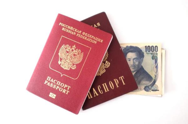 У должников при выезде за рубеж будут изымать паспорт