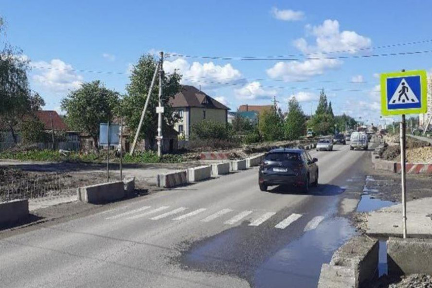 Подрядчик требует перенести срок завершения строительства автодороги по улице Магистральной