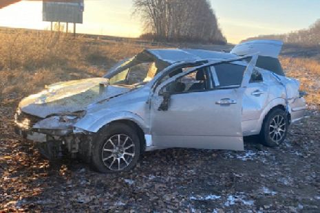 В Тамбовской области водитель иномарки не справился с управлением: машина перевернулась