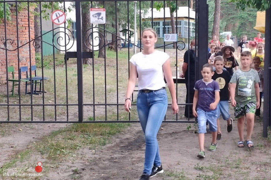 В муниципальном загородном оздоровительном лагере «Костер» под Котовском открылась смена