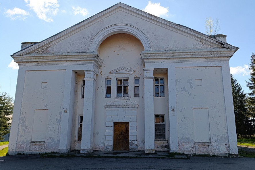 На восстановление клуба в Рассказове требуется 140 млн рублей, которых у города нет