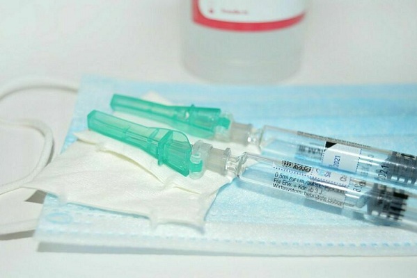 Минздрав проведёт исследования о совместимости вакцин от коронавируса и гриппа