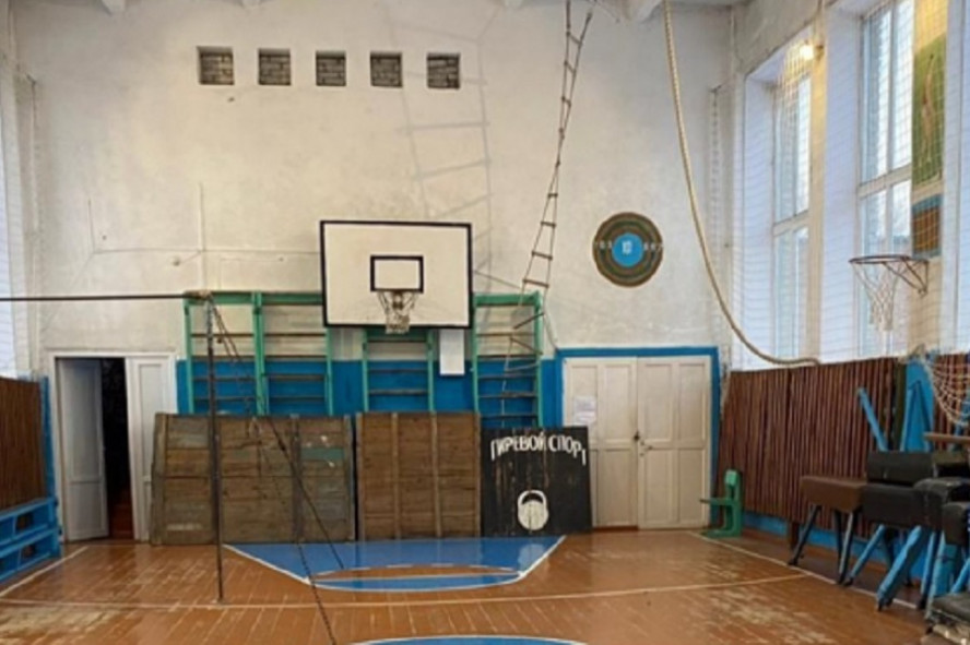 В Тамбовской области ремонтируют четыре школьных спортзала