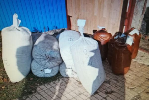 Охранники предприятия в Первомайском районе похитили около тонны сельхозпродукции