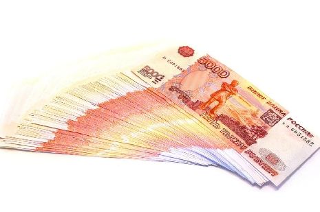 В Тамбовской области пенсионерку обманули на сотни тысяч рублей