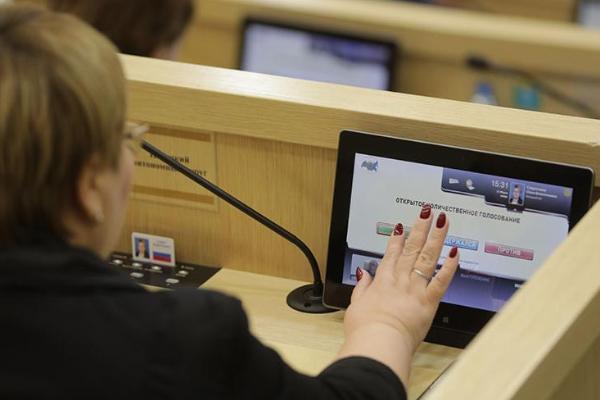 Совет Федерации одобрил закон о налоге на проценты по вкладам