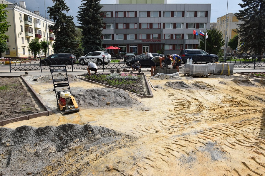 ﻿Реконструкция сквера Рыбакова в Тамбове завершена на 60%