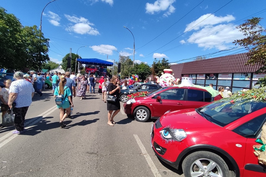 В Тамбовской области прошёл масштабный двухдневный фестиваль "Вишневарово"