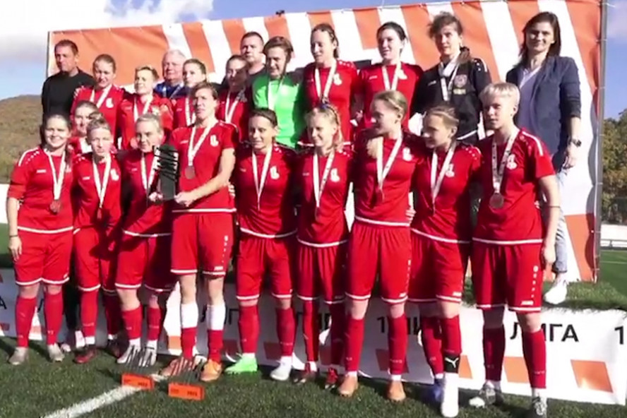 Женская команда "Академии футбола" выиграла серебряные медали Первого дивизиона