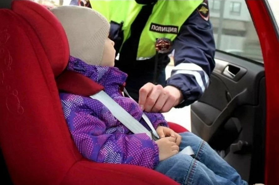 Тамбовские автоинспекторы 14 декабря проверят соблюдение водителями правил перевозки детей