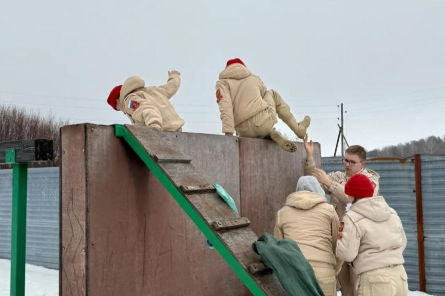 В Рассказовском округе прошла военно-патриотическая игра "Зарница 2.0"