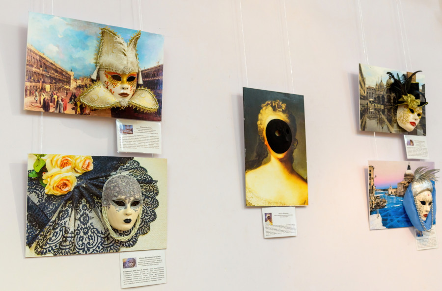 В Тамбове открылась выставка карнавальных масок