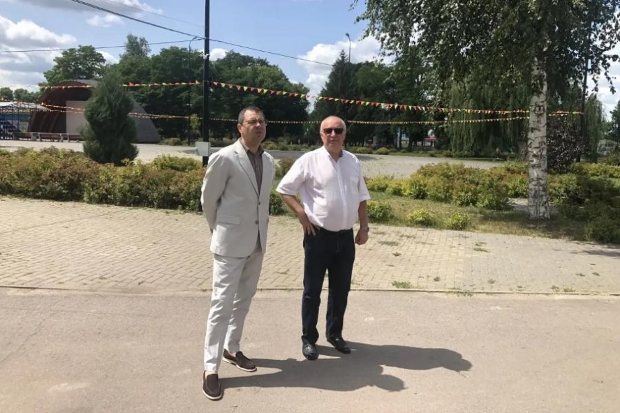 Алексей Плахотников и Павел Моисеев осмотрели объекты благоустройства в Котовске