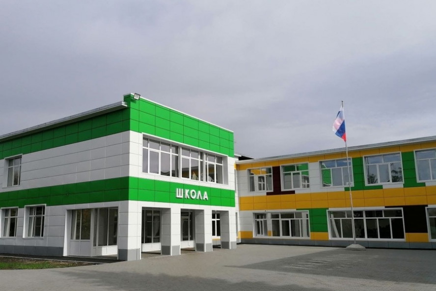 Глава Рассказовского района посетил с рабочим визитом отремонтированную школу