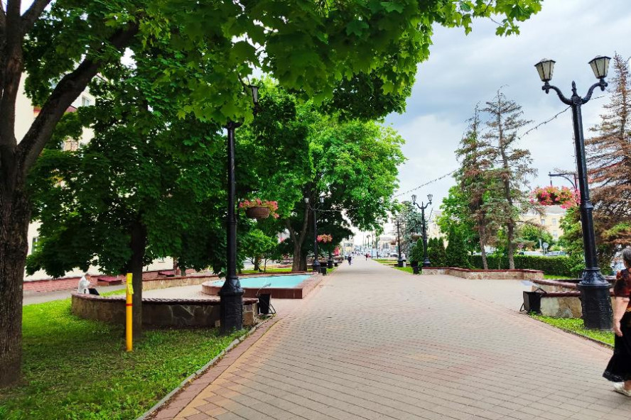 Обзор за неделю: ажиотаж на заправках, госпитализация детей после прививки, включение подрядчика в "чёрный список" поставщиков