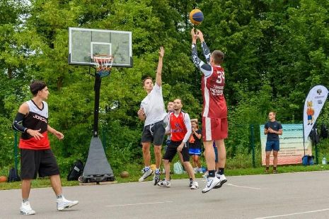В Тамбове состоялся турнир по баскетболу "Оранжевый мяч"