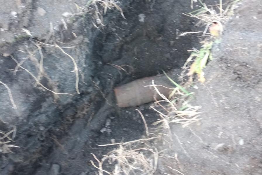 В Мичуринске рабочие при прокладке кабеля обнаружили артиллерийский снаряд