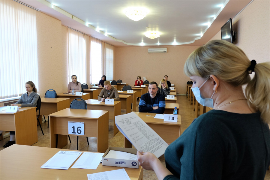 ЕГЭ по русскому языку сегодня досрочно написали 20 тамбовчан