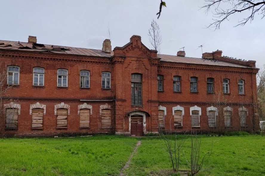 Включение Здания казарм на Пехотке в реестр ОКН признали обоснованным 