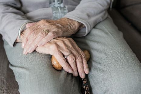 Тамбовским частным клиникам оплатят уход за пожилыми людьми