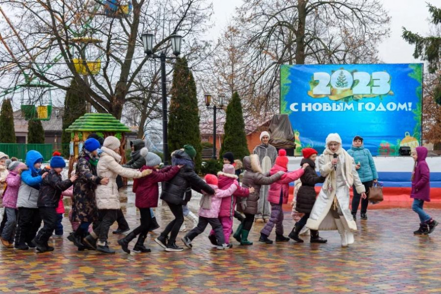В Тамбове открылась "Новогодняя поляна"
