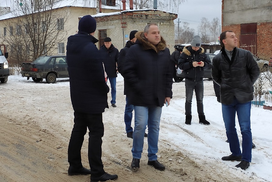 Максим Косенков дал поручения в ходе субботнего объезда города