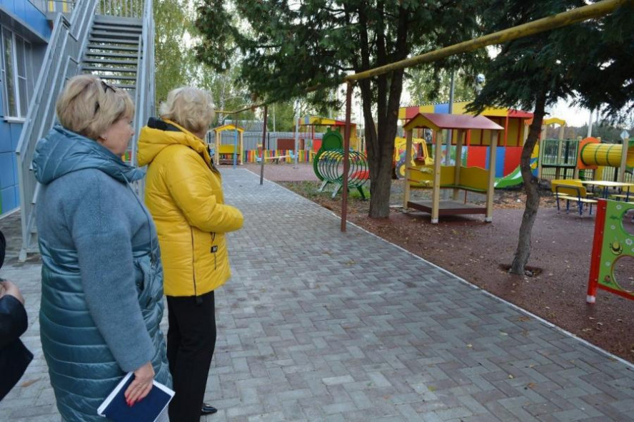 В Знаменке завершили ремонт детского сада "Ромашка"