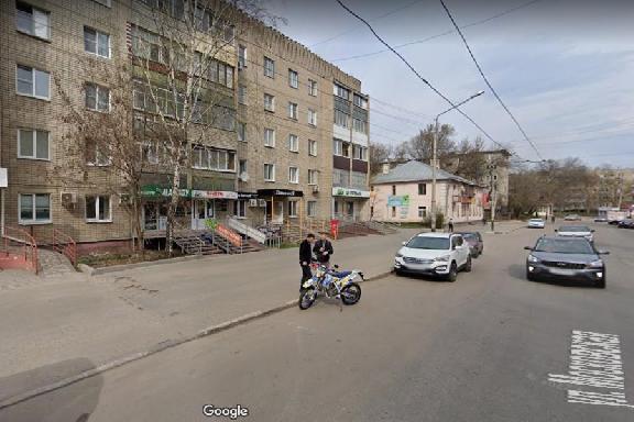На улице Московской запретили остановку машин еще на одном участке