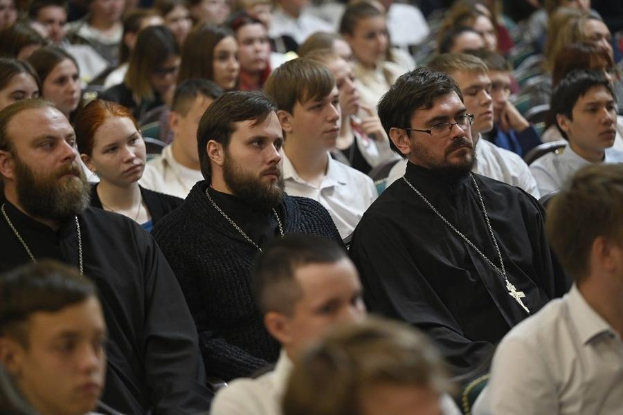 В Тамбове открылся V съезд православной молодежи