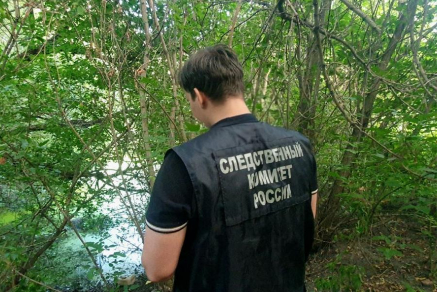 В Знаменском округе в водоёме через две недели после убийства обнаружили тело женщины