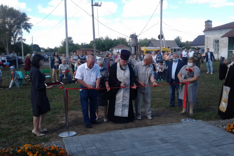Мемориал, посвященный памяти погибших в Великой Отечественной войне, открыли в Моршанском районе