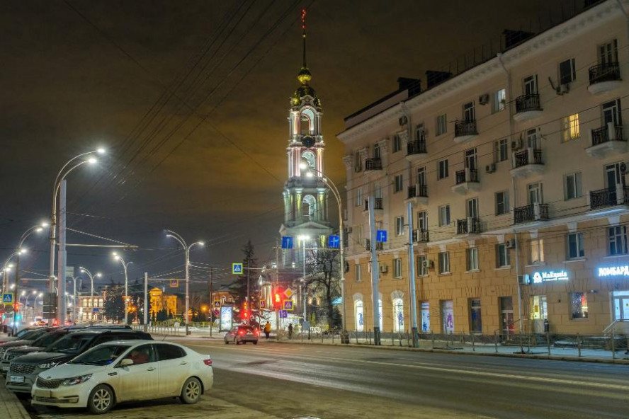 Ночной обзор: массовая атака беспилотников на Москву и Подмосковье, инцидент в мичуринской школе, маркировка и учёт домашних животных