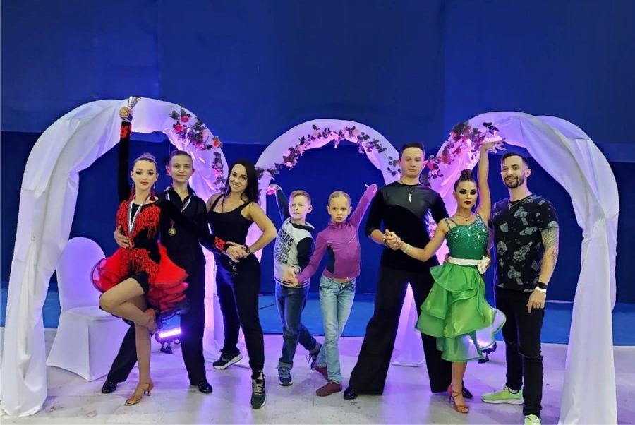 Спортсмены коллектива "Цвета радуги" завоевали золото на соревнованиях по танцевальному спорту