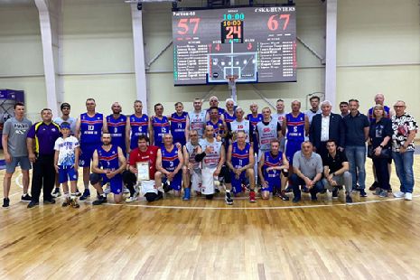 В Тамбове состоялся матч с участием ветеранов баскетбола