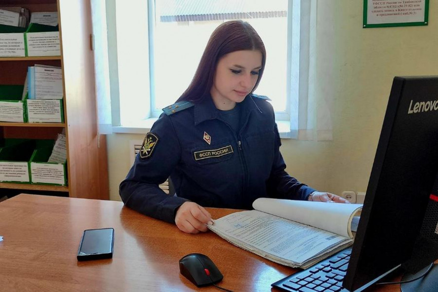 У тамбовчанина арестовали "Mitsubishi Lancer" за полумиллионный долг по алиментам