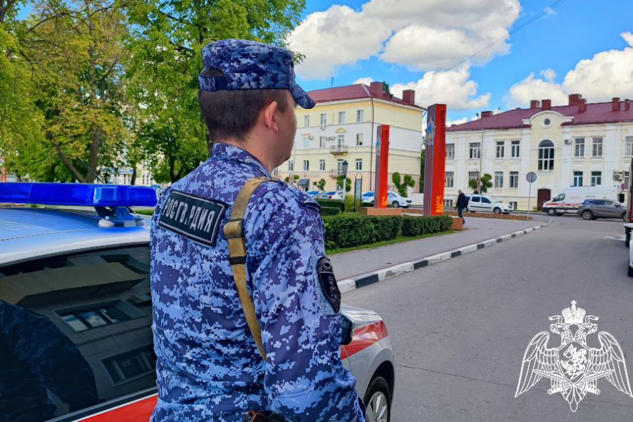 Тамбовские росгвардейцы пресекли 6 правонарушений после получения сигналов "тревога"