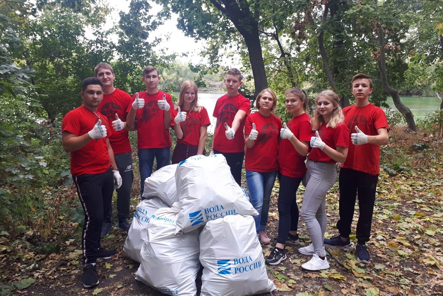 В Тамбовской области волонтеры очистили от мусора более 50 километров берегов 