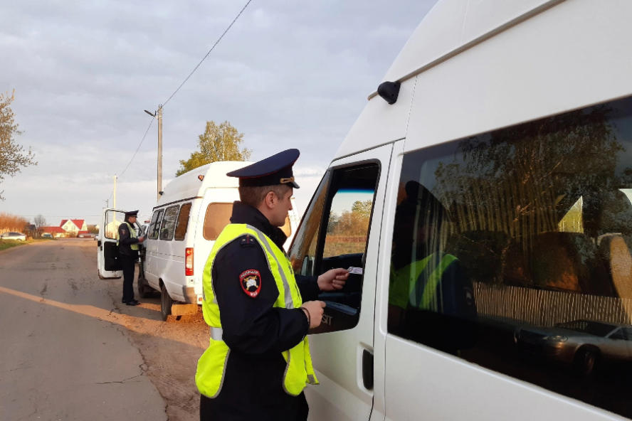 За пять дней в Первомайском округе штрафы получили 19 водителей автобусов