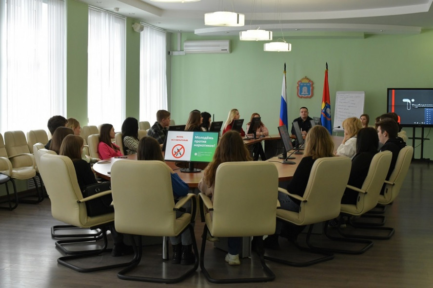 Студенты Тамбовского филиала Президентской академии против наркотиков