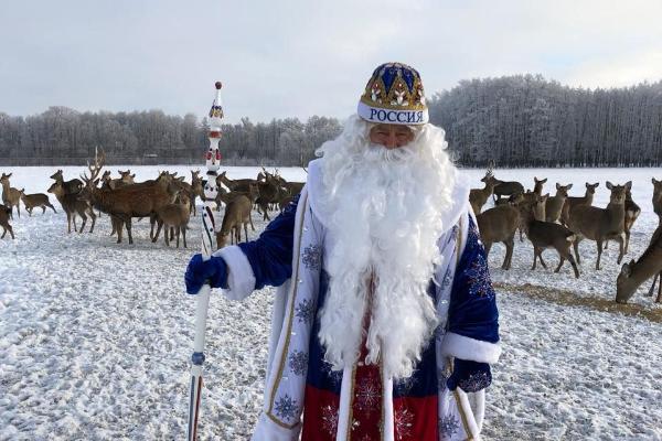 Тамбовский спортивный Дед Мороз готовится к Новому Году на самоизоляции