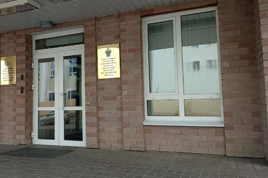 Тамбовчанин угрожал ножом полицейскому при задержании в селе