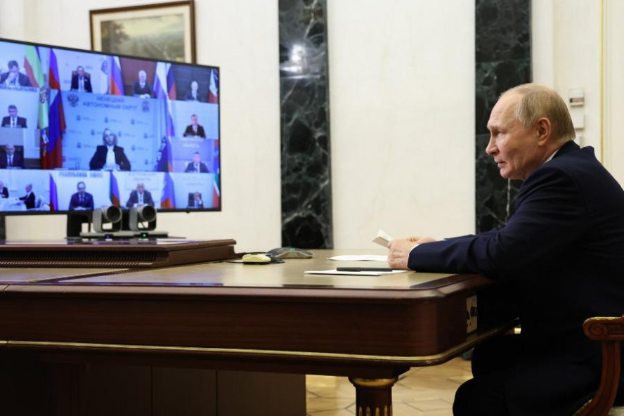Владимир Путин в режиме видеоконференции провёл встречу с Евгением Первышовым