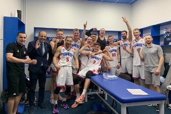Баскетбольный клуб "Тамбов" одержал победу в Санкт-Петербурге