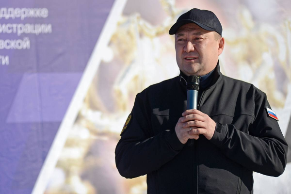 Максим Егоров поприветствовал участников "Державинской лыжни"